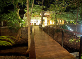 UDAWALAWE / COLOMBO